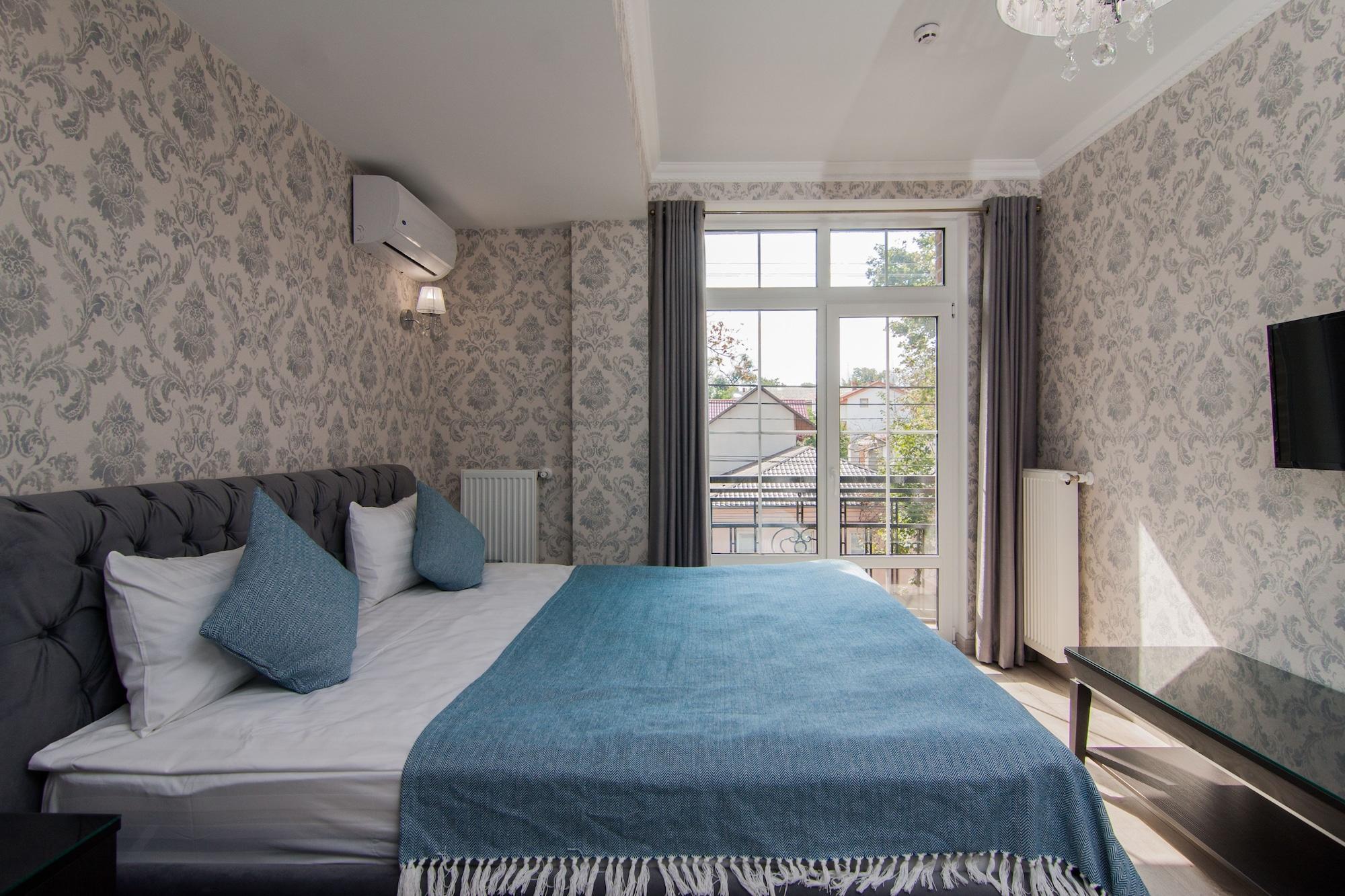 Klassik Hotel Chişinǎu Buitenkant foto