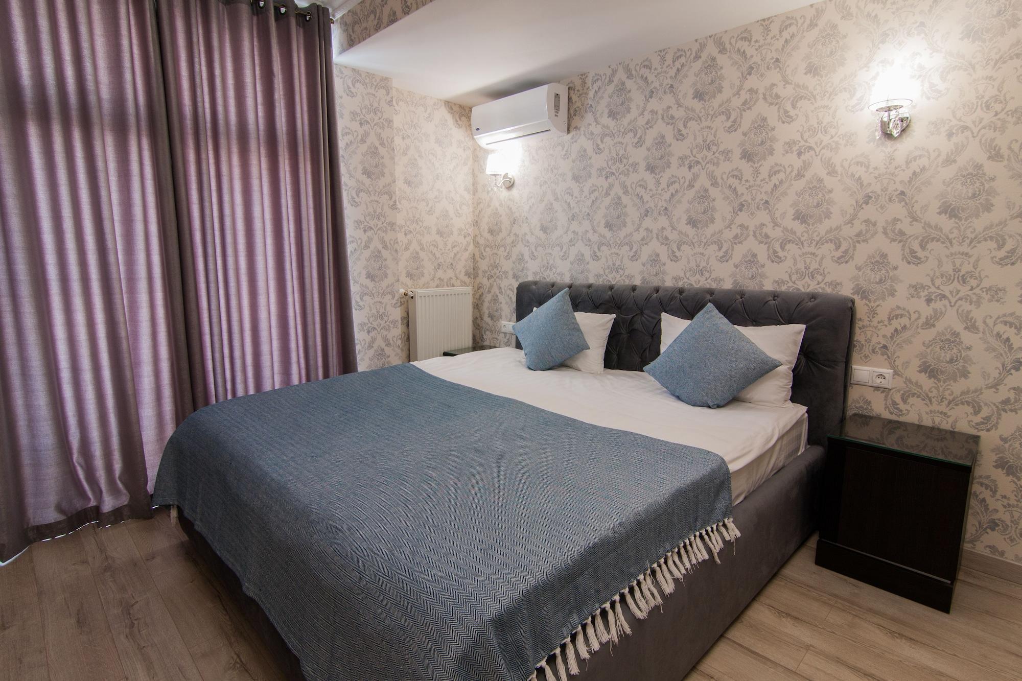 Klassik Hotel Chişinǎu Buitenkant foto
