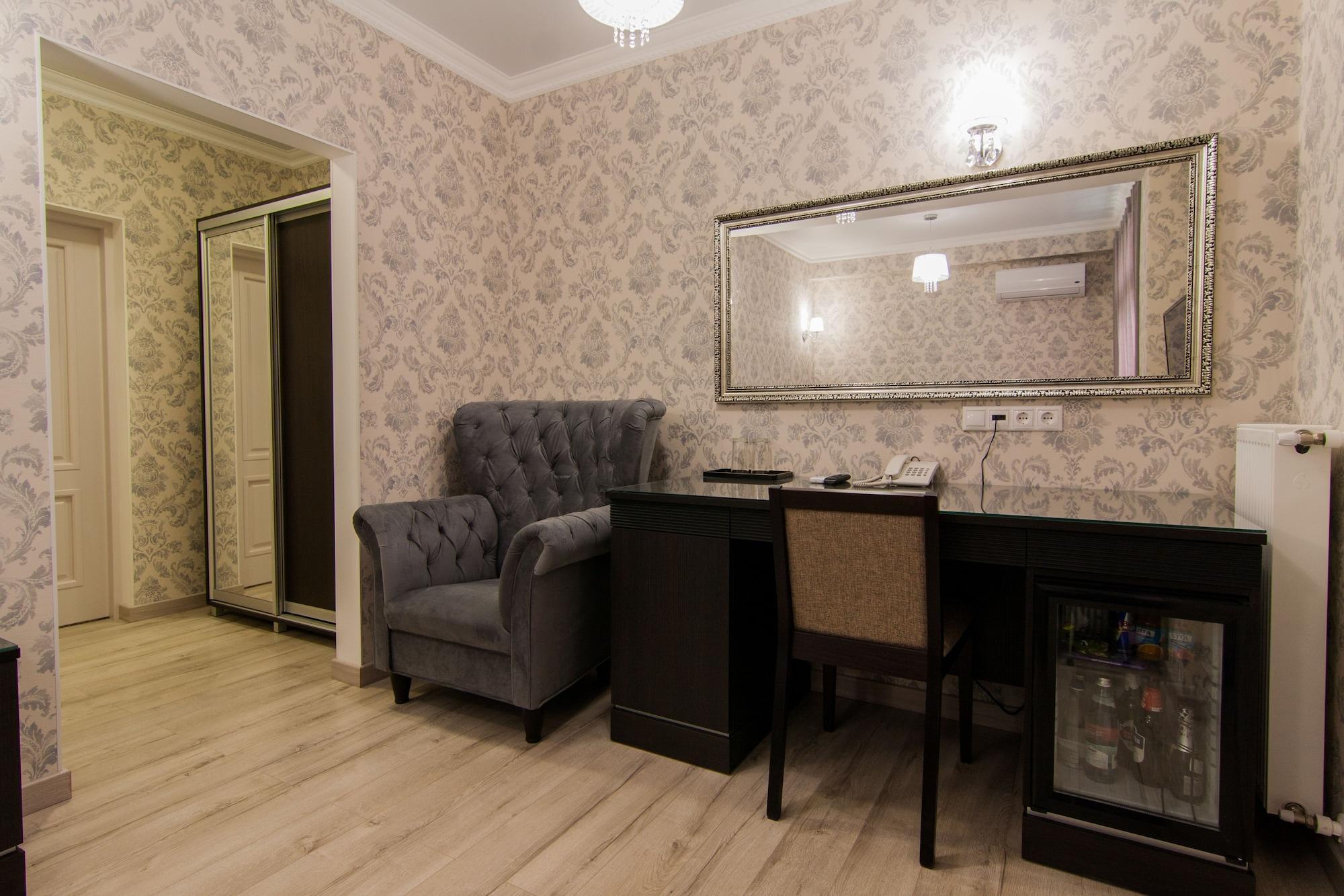 Klassik Hotel Chişinǎu Buitenkant foto