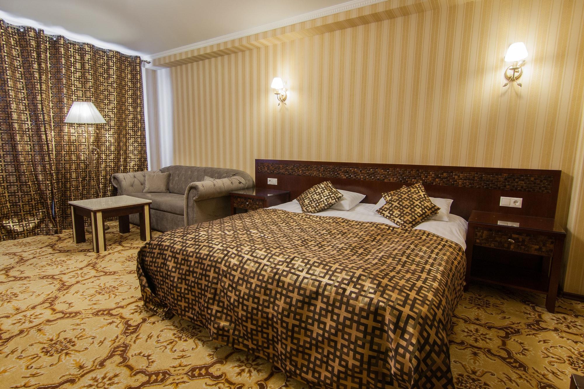 Klassik Hotel Chişinǎu Buitenkant foto