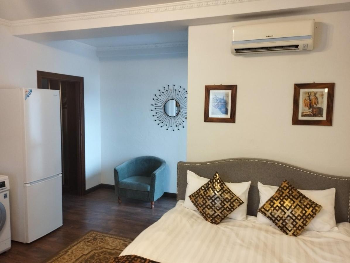 Klassik Hotel Chişinǎu Buitenkant foto